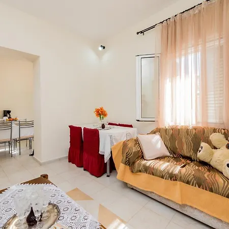 Dina House * Maries (Zakynthos)